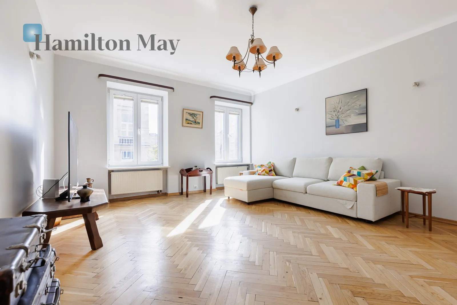 City: Warszawa Street: Mokotowska Region: Śródmieście Subregion: Śródmieście Południowe Distance to centre: 1.04 km Level: 3 Price: 7500 PLN Bedrooms: 2 Bathrooms: 1 Size: 69.47m2 - slider