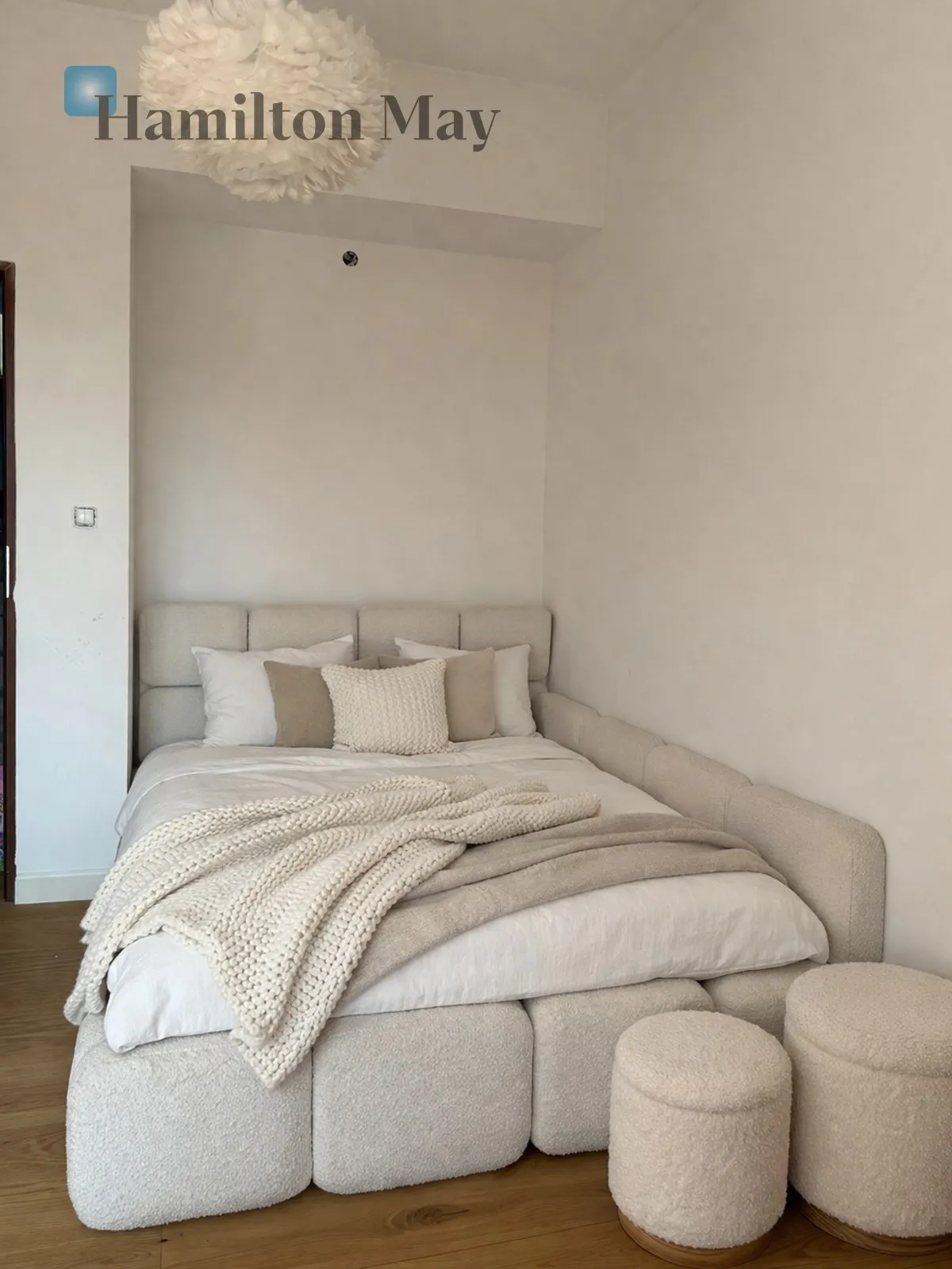 Region: Mokotów Subregion: Stegny Distance to centre: 4.83 km Price: 22500 PLN Bedrooms: 5 Bathrooms: 3 - slider