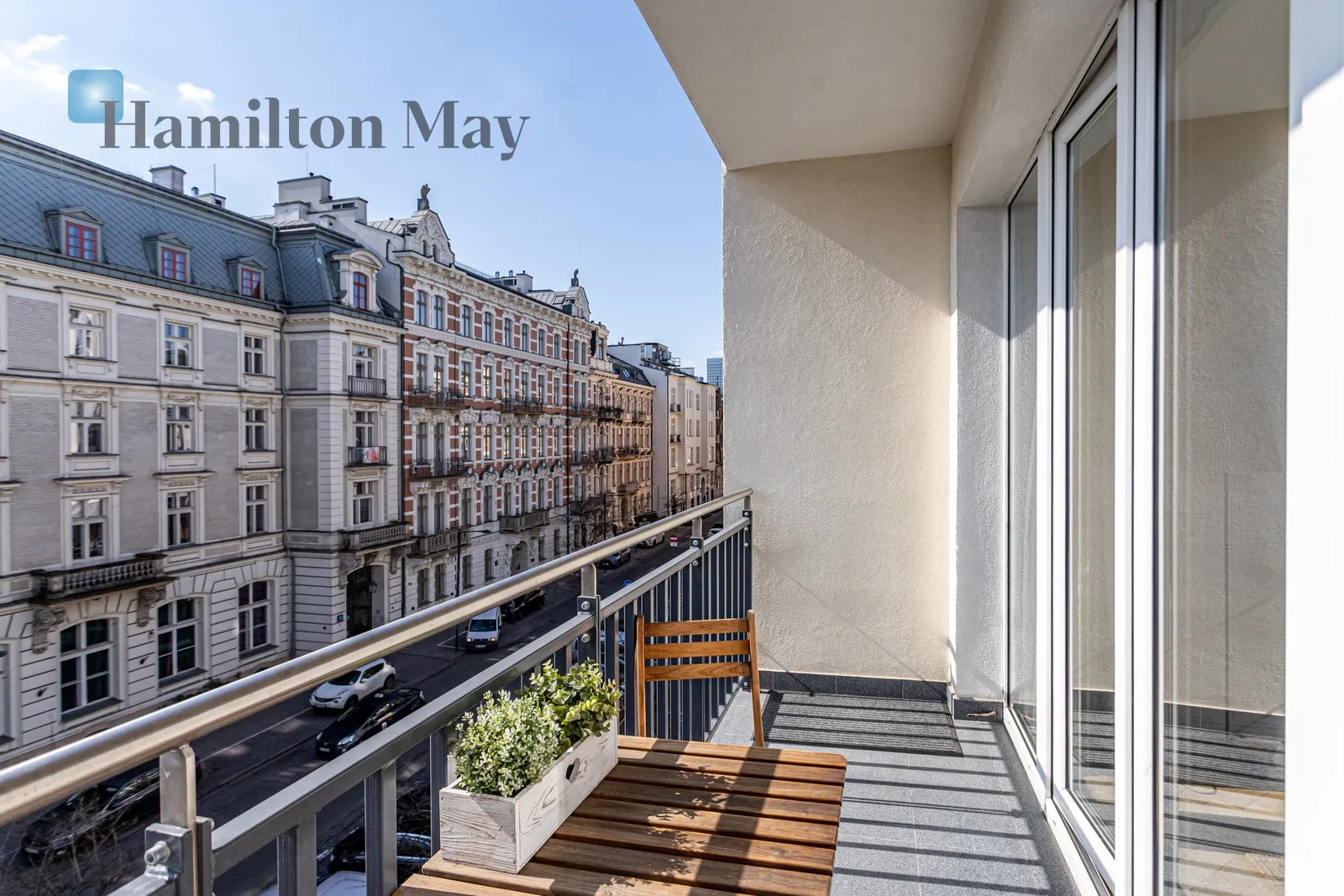 Subregion: Śródmieście Północne Distance to centre: 0.84 km Level: 4 Price: 8000 PLN Bedrooms: 2 Bathrooms: 1 - slider