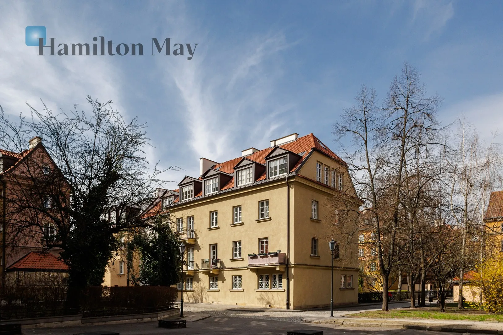 City: Warszawa Street: Piekarska Region: Śródmieście Subregion: Stare Miasto Distance to centre: 2.1 km Level: 3 - slider