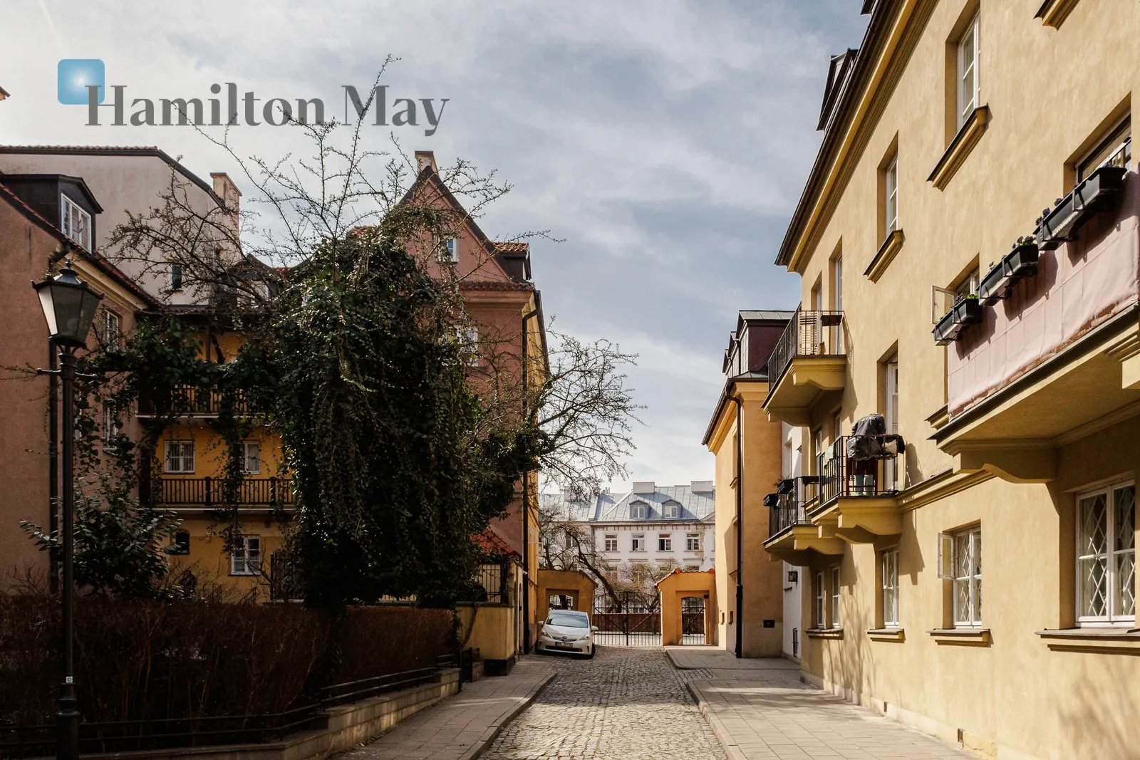 Street: Piekarska Region: Śródmieście Subregion: Stare Miasto Distance to centre: 2.1 km Level: 3 Price: 1100000 PLN - slider