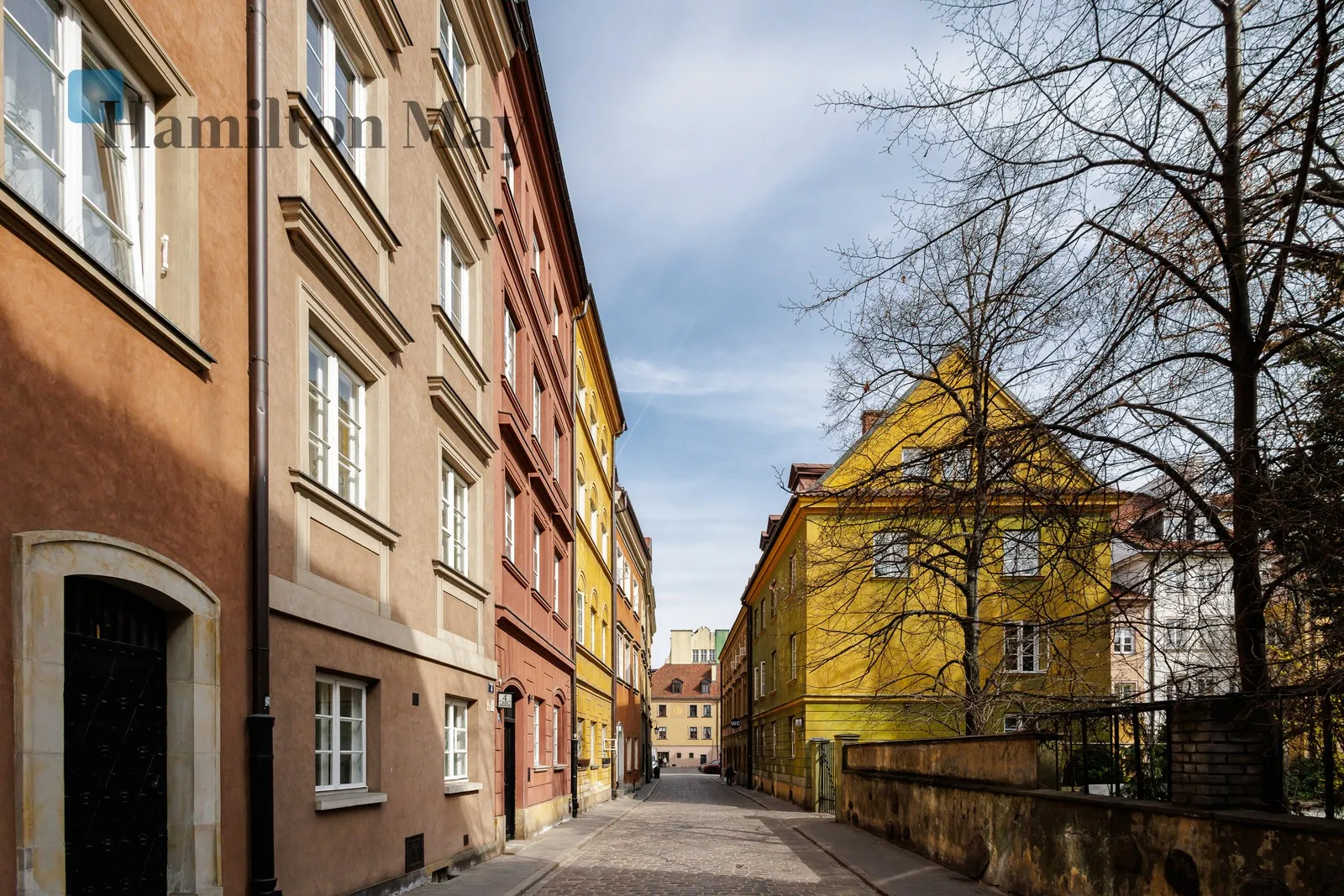 Region: Śródmieście Subregion: Stare Miasto Distance to centre: 2.1 km Level: 3 Price: 1100000 PLN Bedrooms: 1 - slider