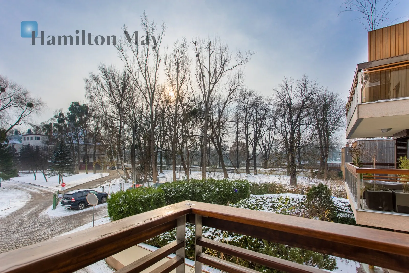 Subregion: Dąbie Distance to centre: 3.82 km Level: 1 Price: 5800 PLN Bedrooms: 1 Bathrooms: 1 Size: 75m2 - slider