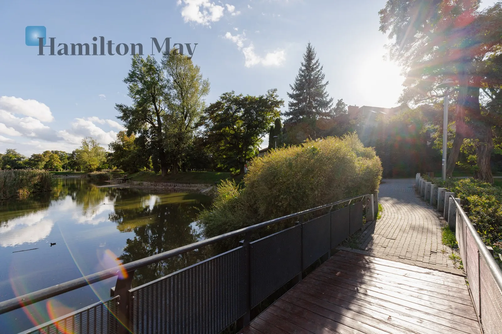 Subregion: Stare Włochy Distance to centre: 6.86 km Price: 15000 PLN - slider