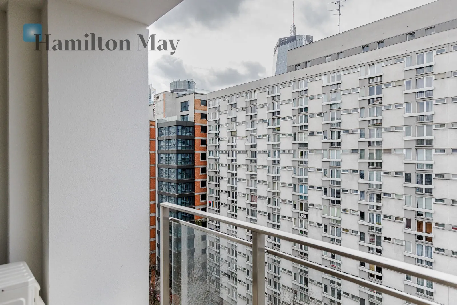 Street: Grzybowska Region: Śródmieście Subregion: Śródmieście Północne Distance to centre: 1.09 km Level: 10 Price: 6500 PLN - slider