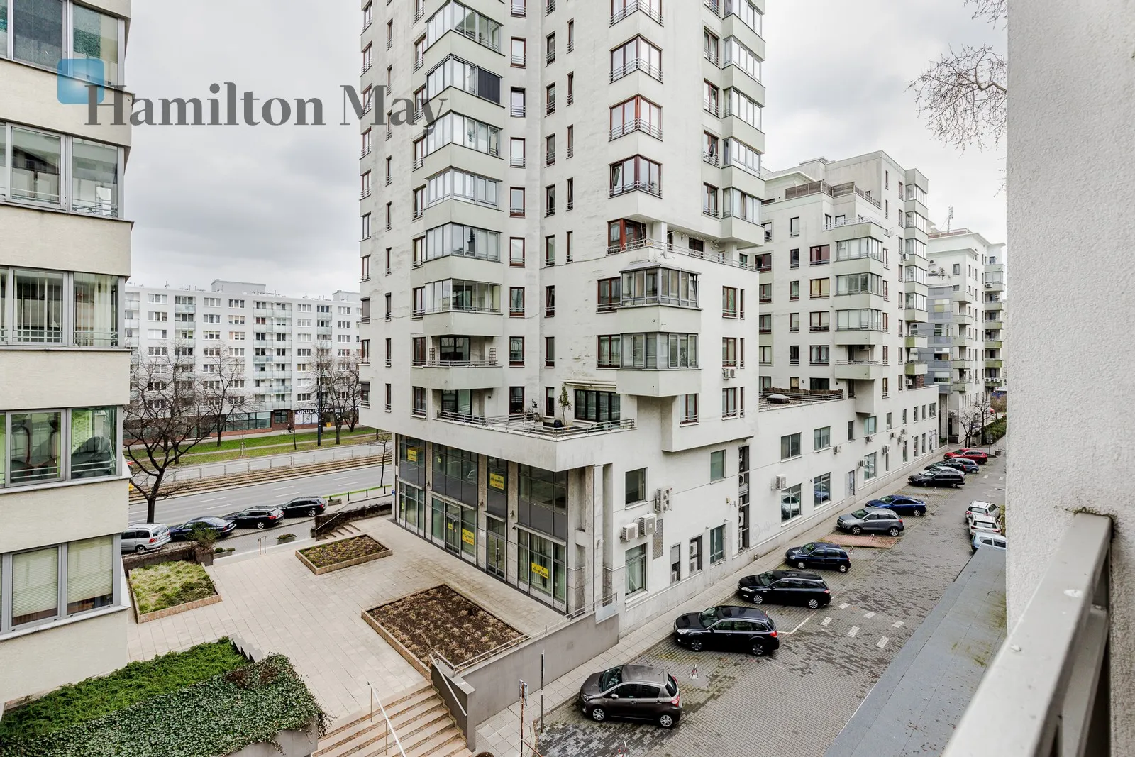 Region: Śródmieście Subregion: Muranów Distance to centre: 2.53 km Level: 4 Price: 2900 PLN Bedrooms: 1 Bathrooms: 1 - slider