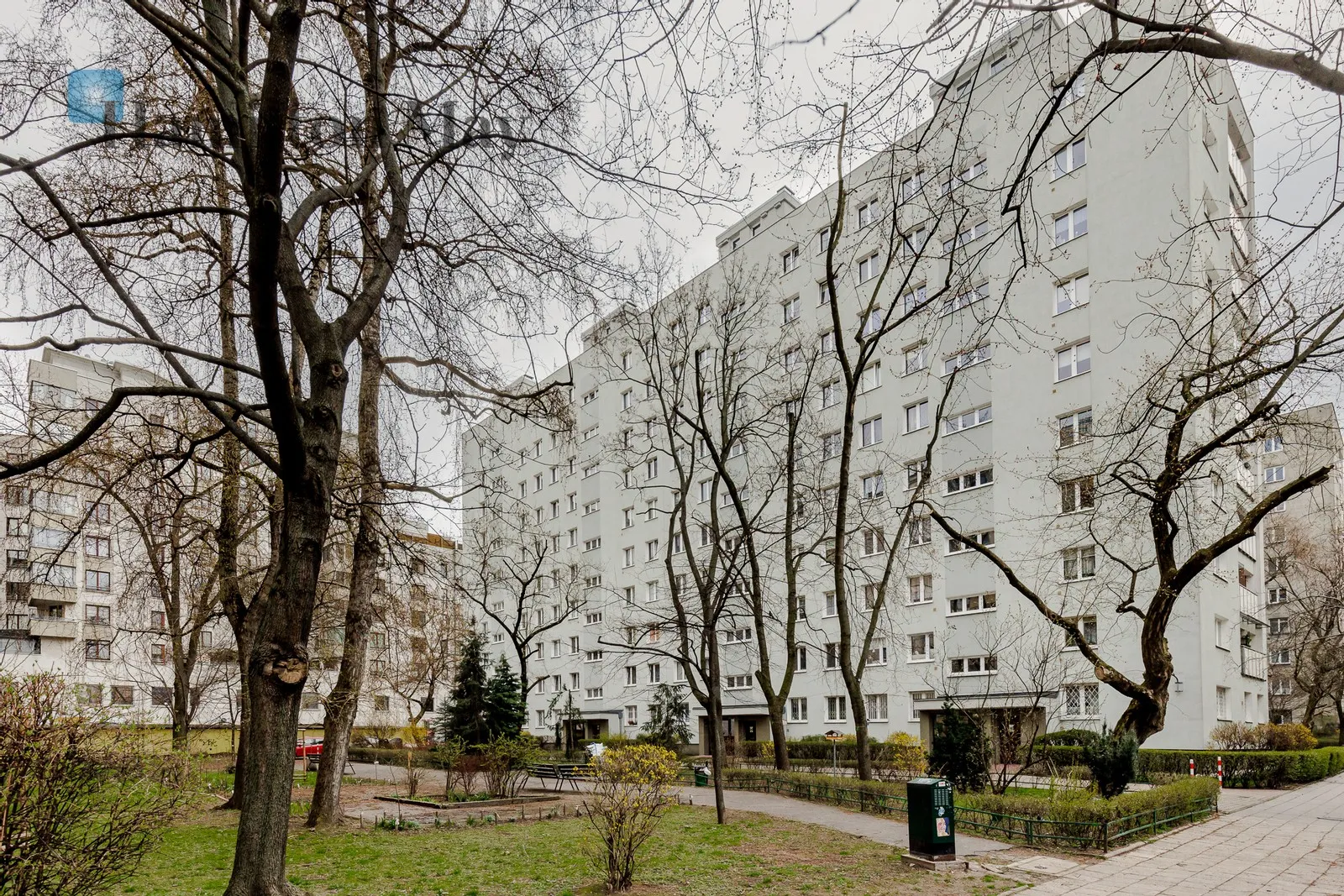 Region: Śródmieście Subregion: Muranów Distance to centre: 2.53 km Level: 4 Price: 2900 PLN Bedrooms: 1 - slider