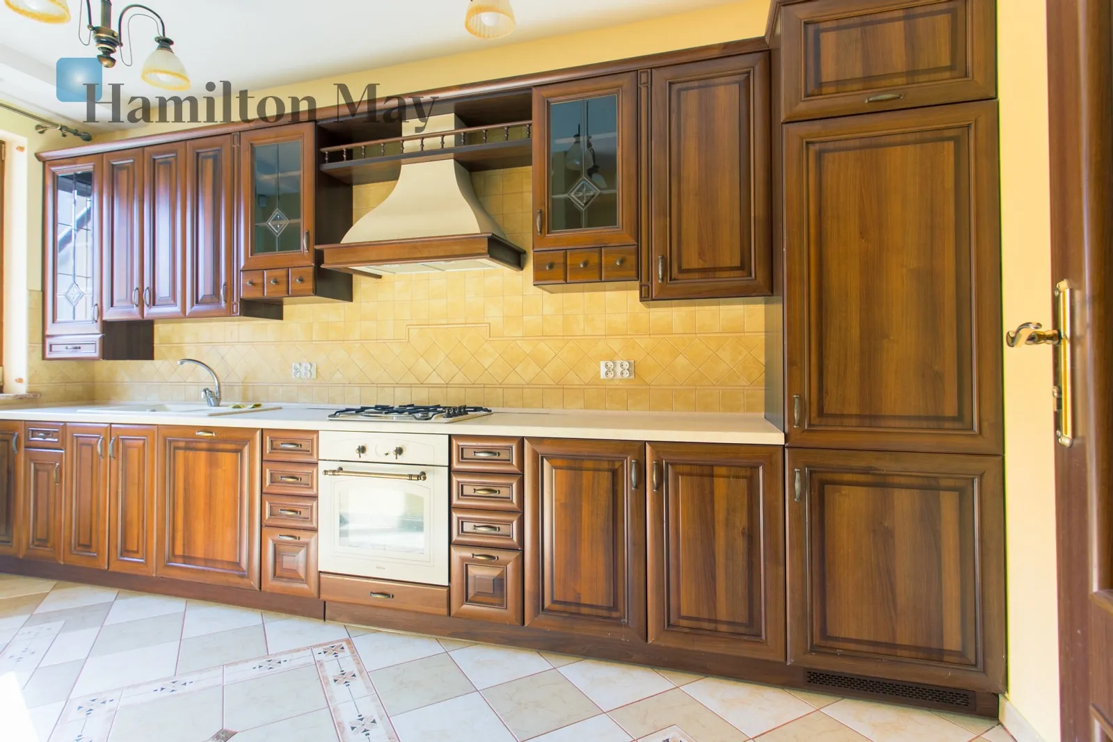 City: Wrocław Street: Agatowa Region: Krzyki Subregion: Ołtaszyn Distance to centre: 7.19 km Price: 5900 PLN - slider