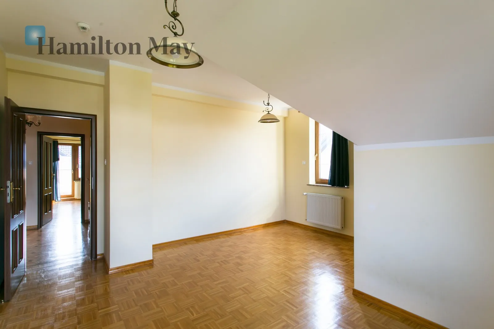 Region: Krzyki Subregion: Ołtaszyn Distance to centre: 7.19 km Price: 5900 PLN Bedrooms: 4 - slider