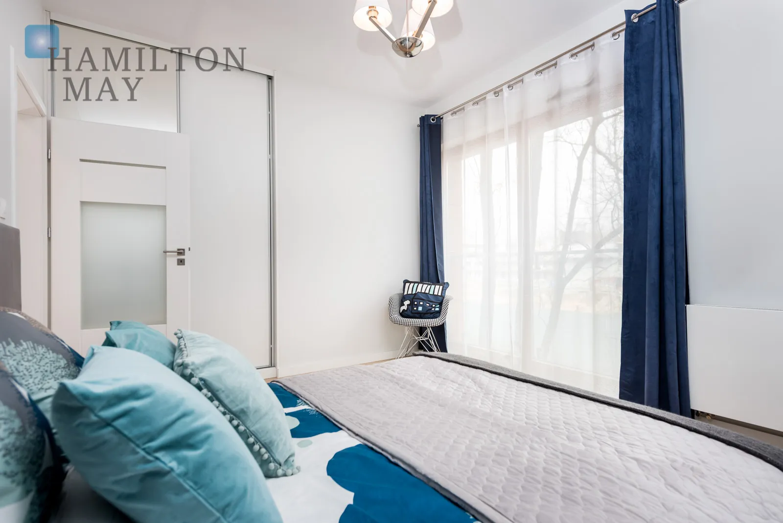 Ekskluzywny apartament z balkonem w sercu Krakowa - slider