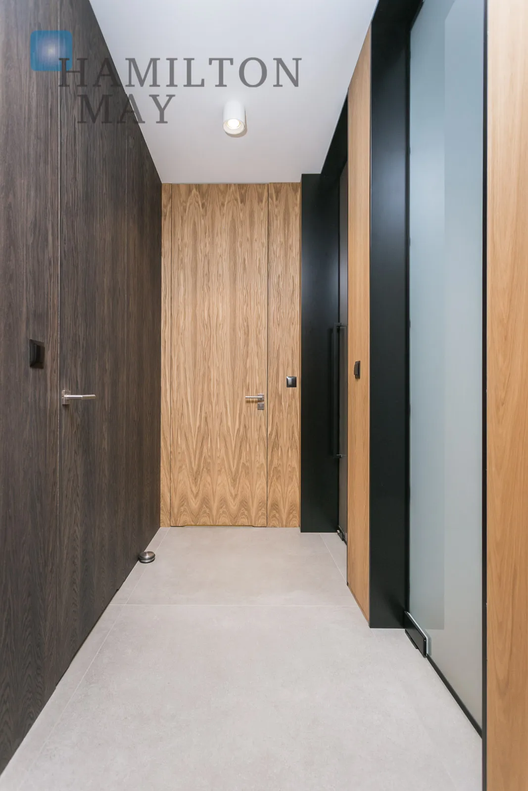 Елегантна 3-кімнатна квартира з терасою в Кроводжі - slider