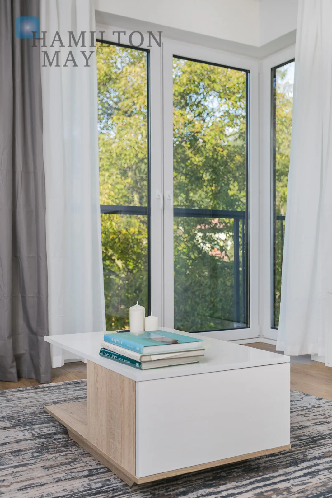 Two-bedroom apartment with a beautiful view of Przegorzały - slider