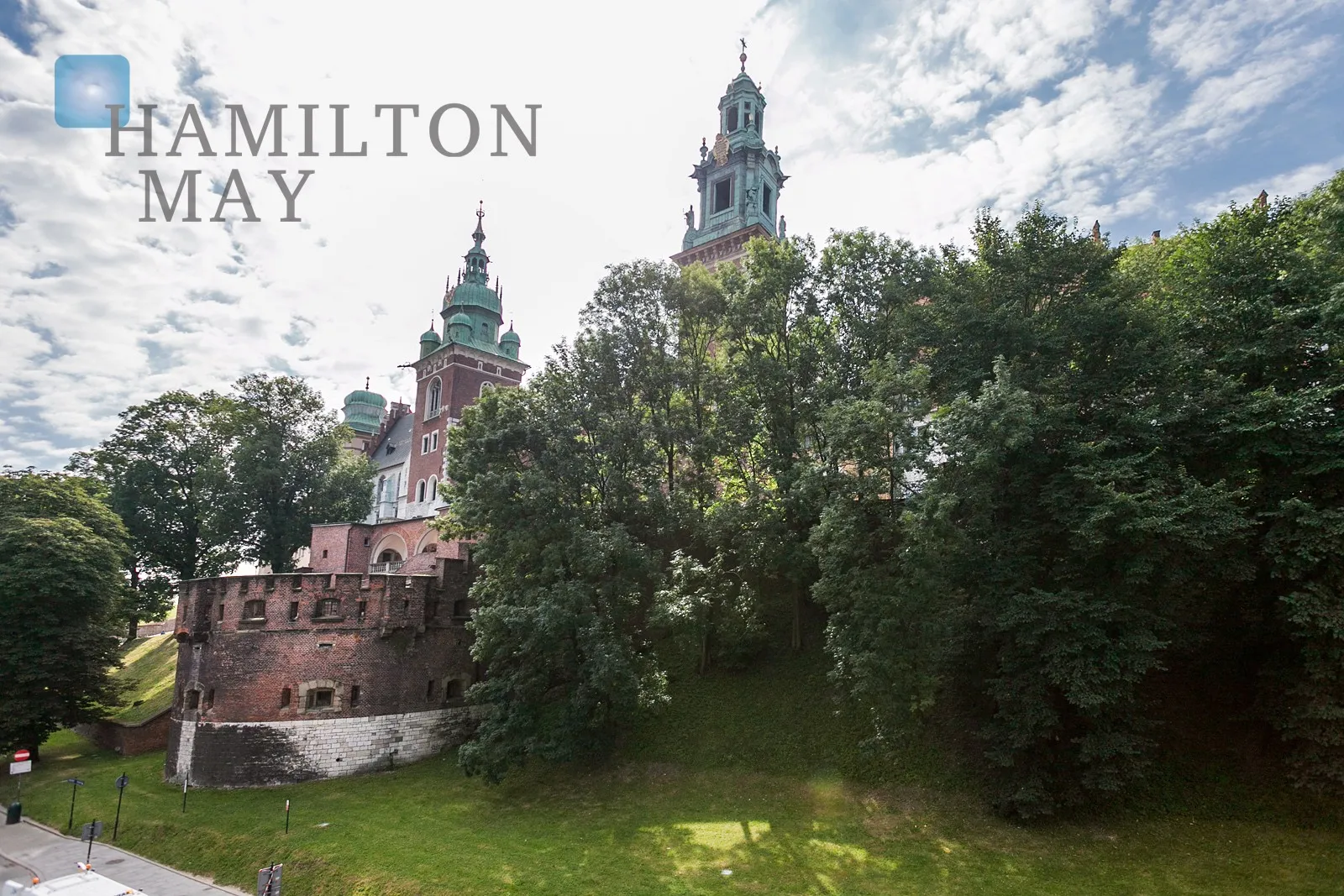 Простора 4-кімнатна квартира | Вид на Вавельський замок | 120 м² | Відремонтована - slider