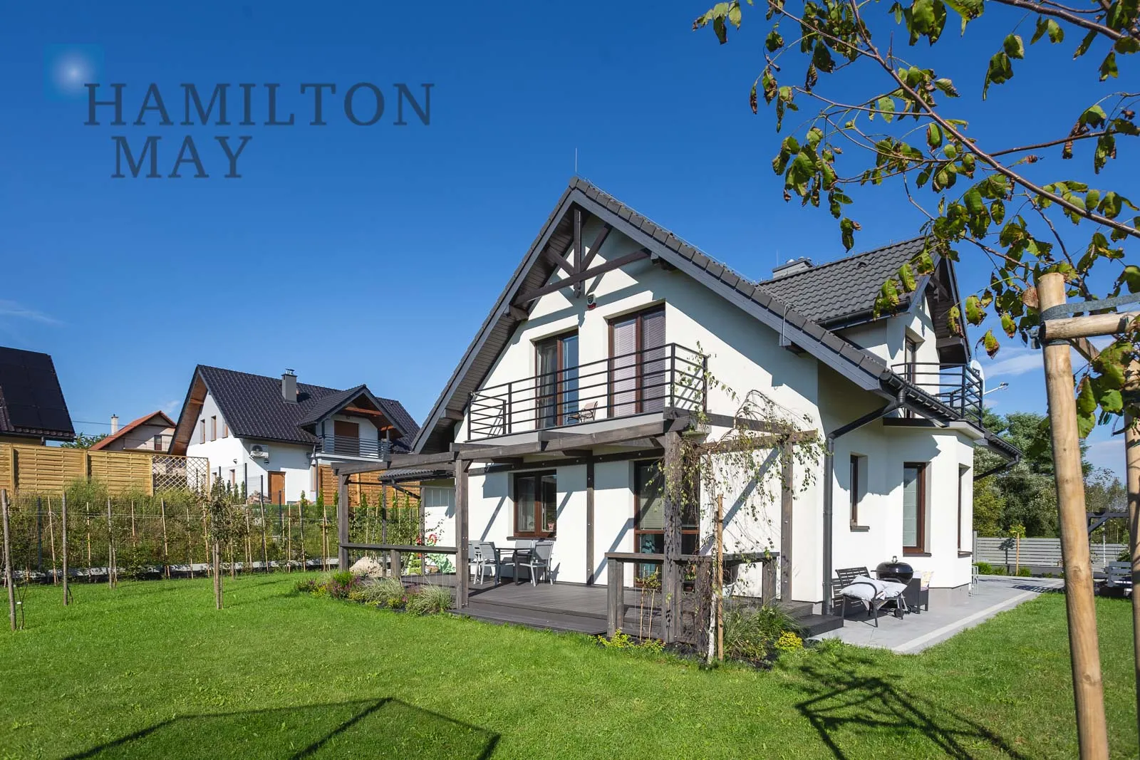 A detached house for rent in a beautiful, quiet area - slider