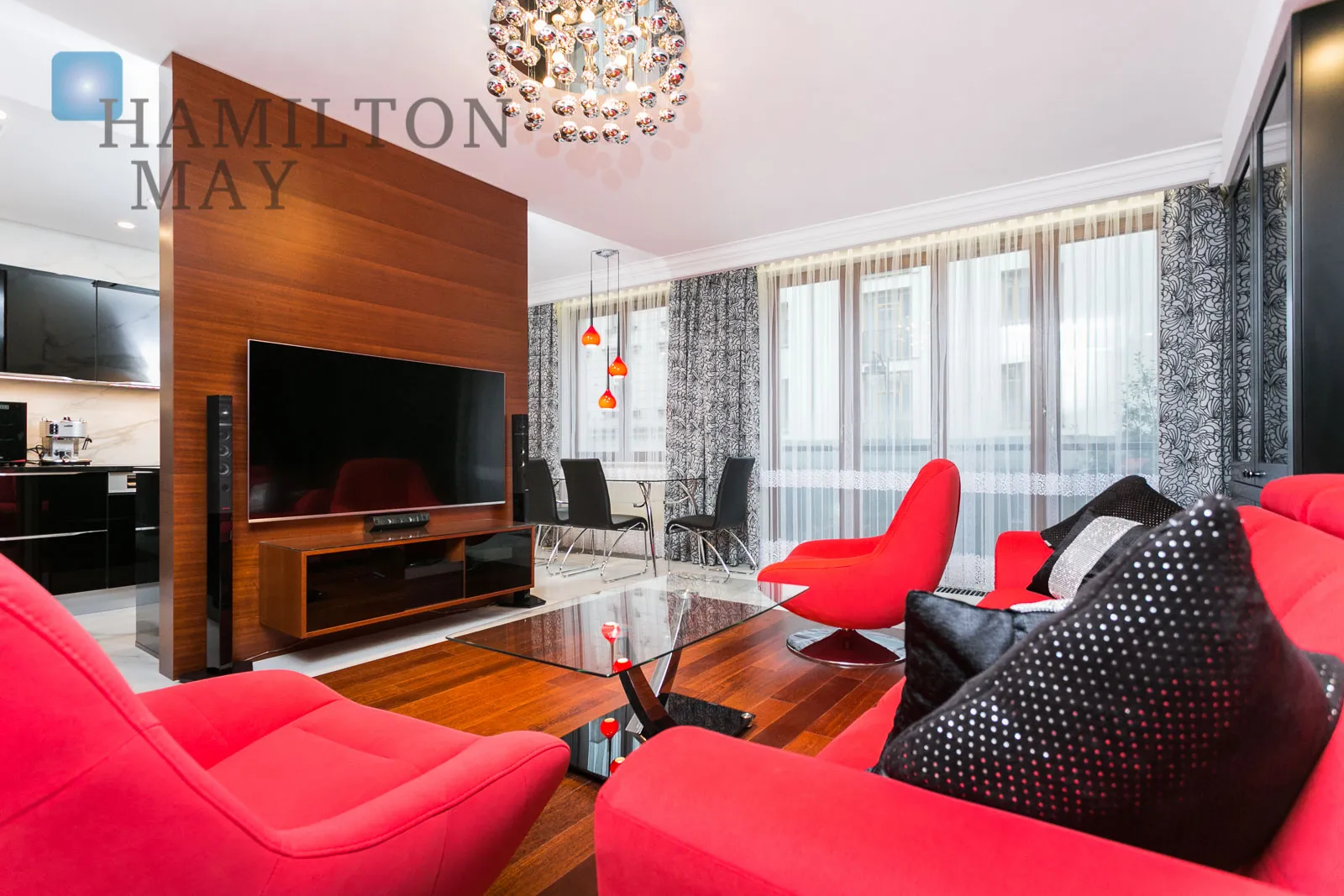 Luxurious and modern 3-bedroom apartment with a garage space in the center of Krakow, Residence Pod Złotym Globem - slider
