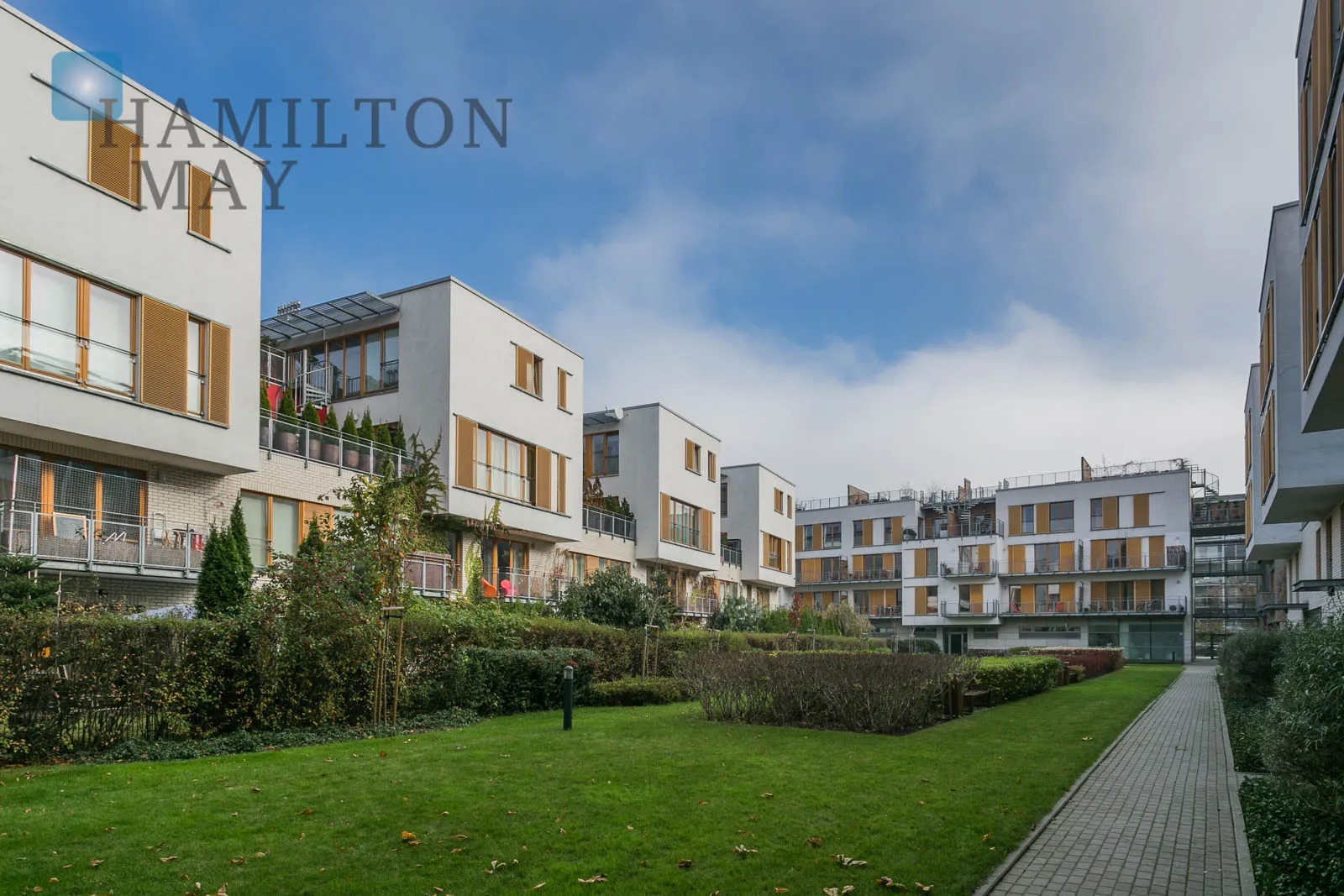 Комфортна двокімнатна квартира в Білому Камені - slider