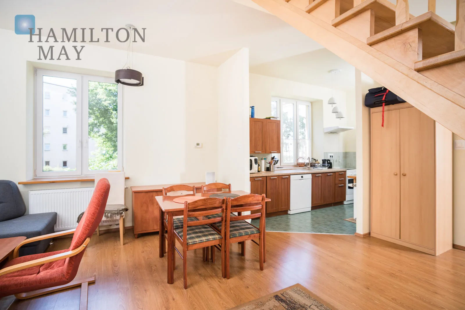 Spacious and quiet apartment located on Grzegórzecka Street - slider