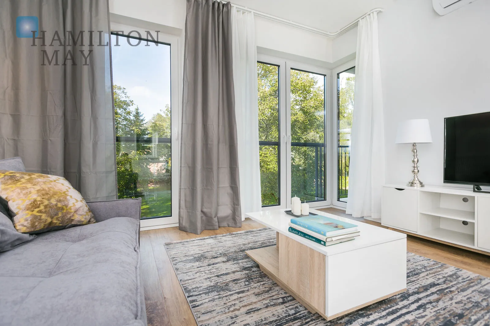 Two-bedroom apartment with a beautiful view of Przegorzały - slider