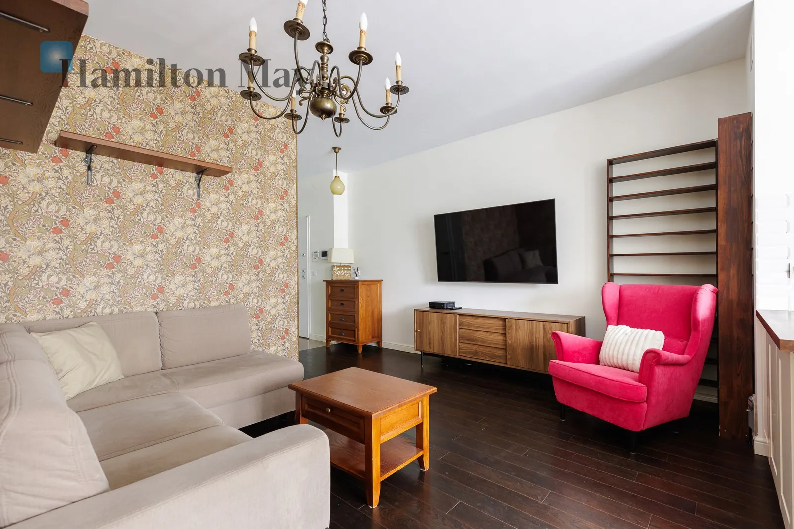 Street: Jara Region: Wilanów Subregion: Zawady Distance to centre: 9.24 km Price: 7000 PLN Bedrooms: 3 Bathrooms: 1 Size: 74m2 Price/m2: 95 PLN - slider