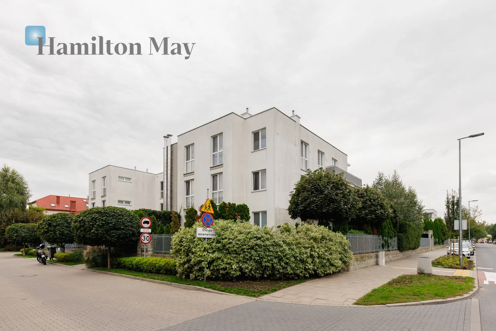 Region: Wilanów Subregion: Zawady Distance to centre: 9.24 km Price: 7000 PLN - slider