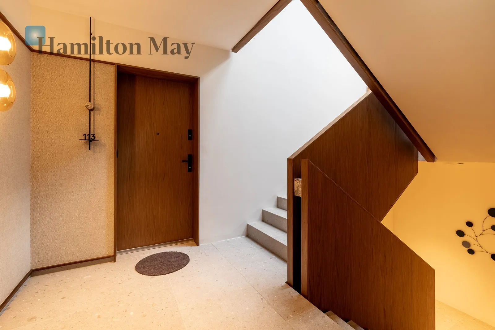 Level: 6 Price: 4650 PLN Bedrooms: 2 - slider