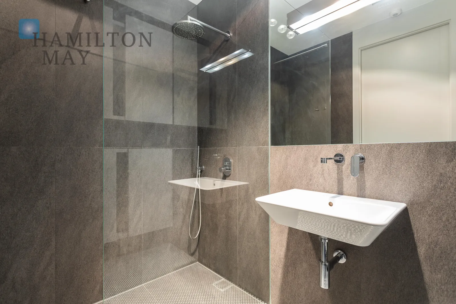 Dwupokojowy, luksusowy apartament w eleganckiej inwestycji Restaura Górskiego - slider