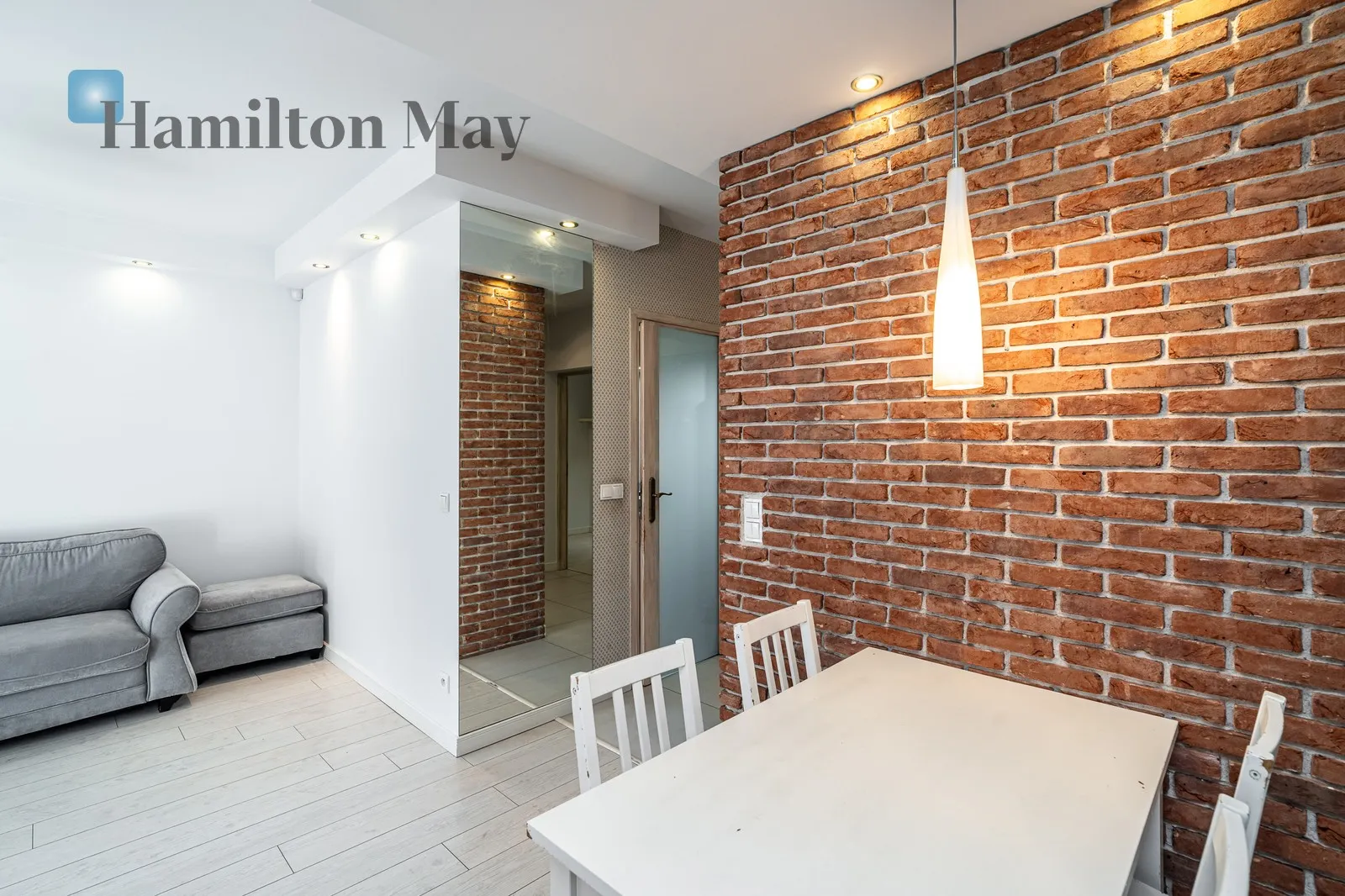 Region: Podgórze Distance to centre: 4.21 km Level: 1 Price: 3900 PLN Bedrooms: 2 Bathrooms: 1 Size: 68.08m2 Price/m2: 57 PLN - slider