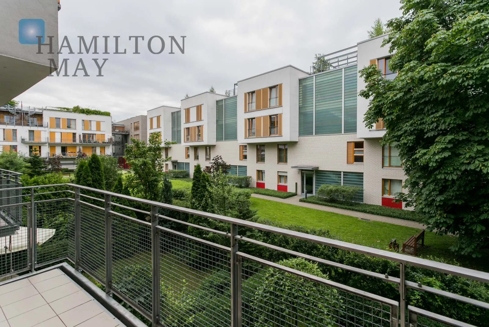 Комфортна двокімнатна квартира в Білому Камені - slider