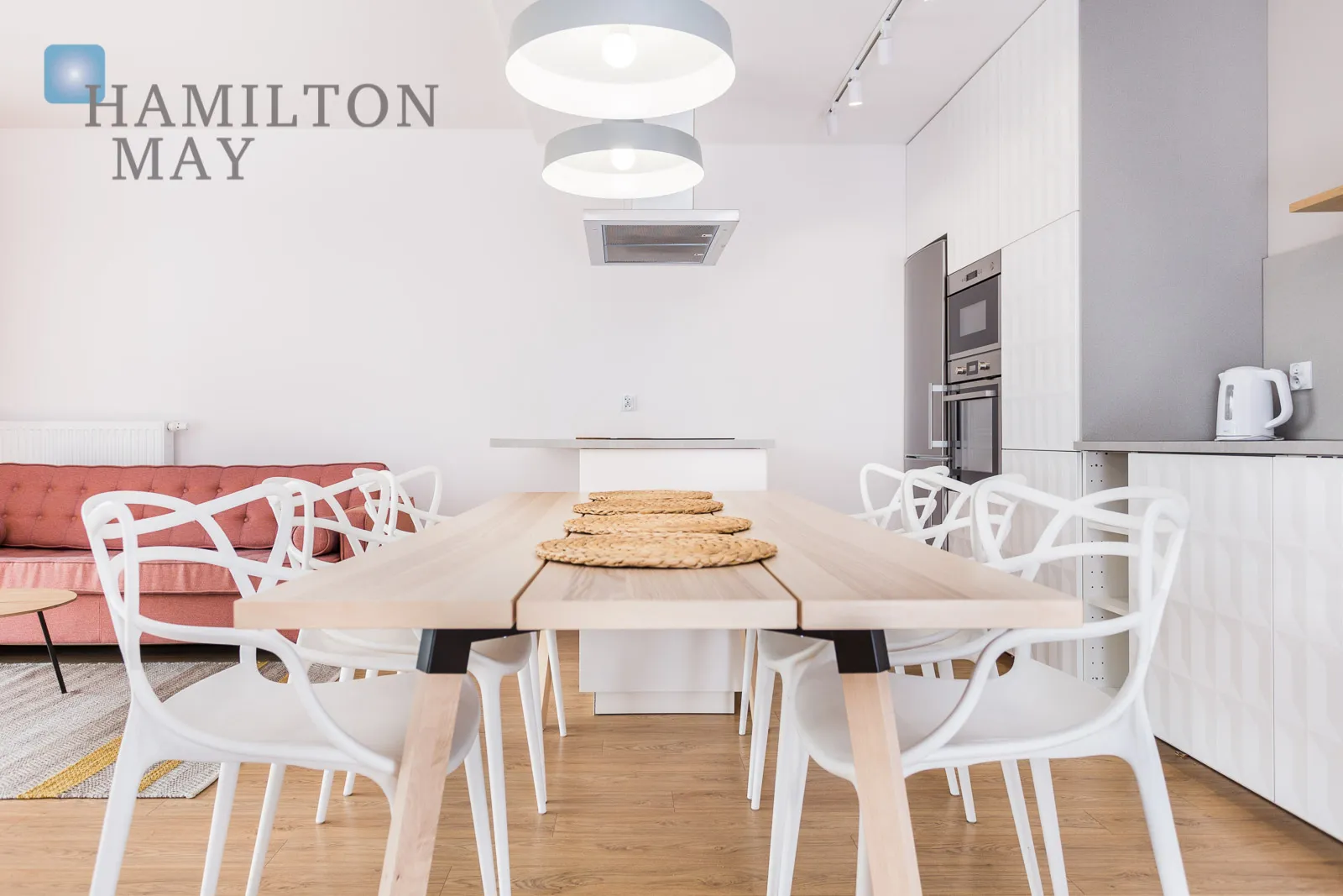 Exclusive, two-story apartment with a dressing room and two bathrooms - slider