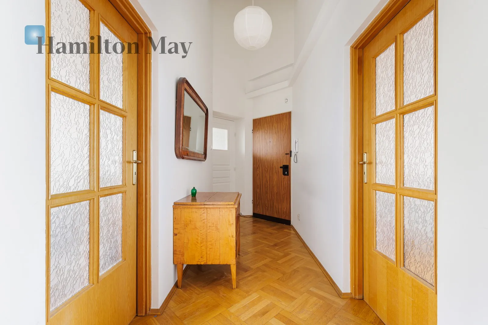 Level: 6 Price: 4000 PLN Bedrooms: 4 Bathrooms: 2 Size: 107.9m2 Price/m2: 37 PLN - slider