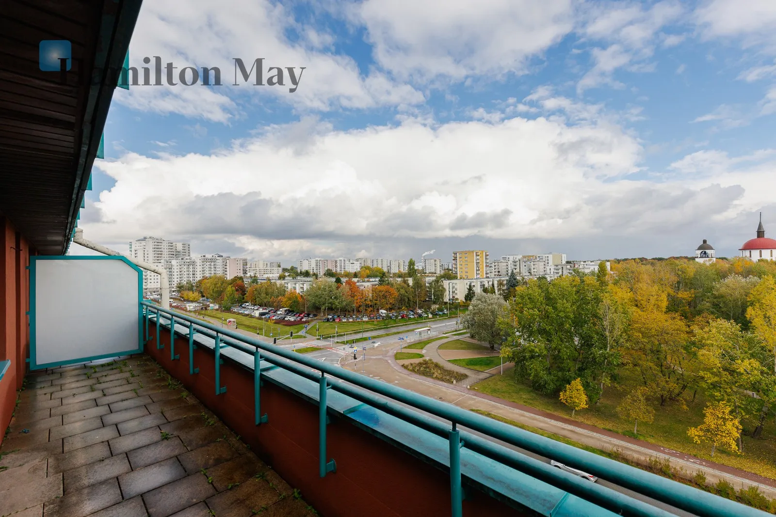 Price: 4000 PLN Bedrooms: 4 Bathrooms: 2 Size: 107.9m2 Price/m2: 37 PLN - slider