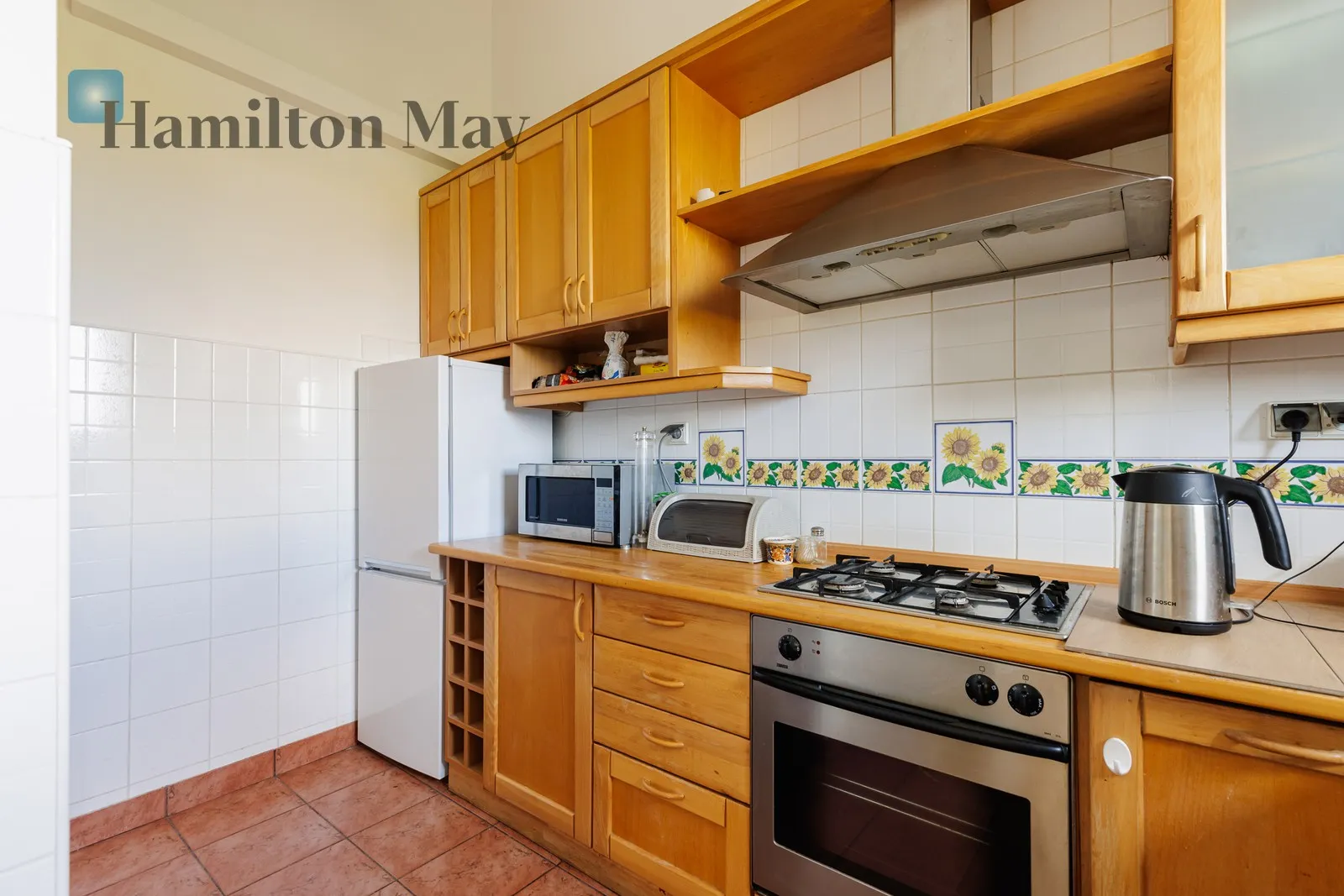 City: Warszawa Street: Przy Bażantarni Region: Ursynów Distance to centre: 10.96 km Level: 6 Price: 4000 PLN Bedrooms: 4 Bathrooms: 2 - slider