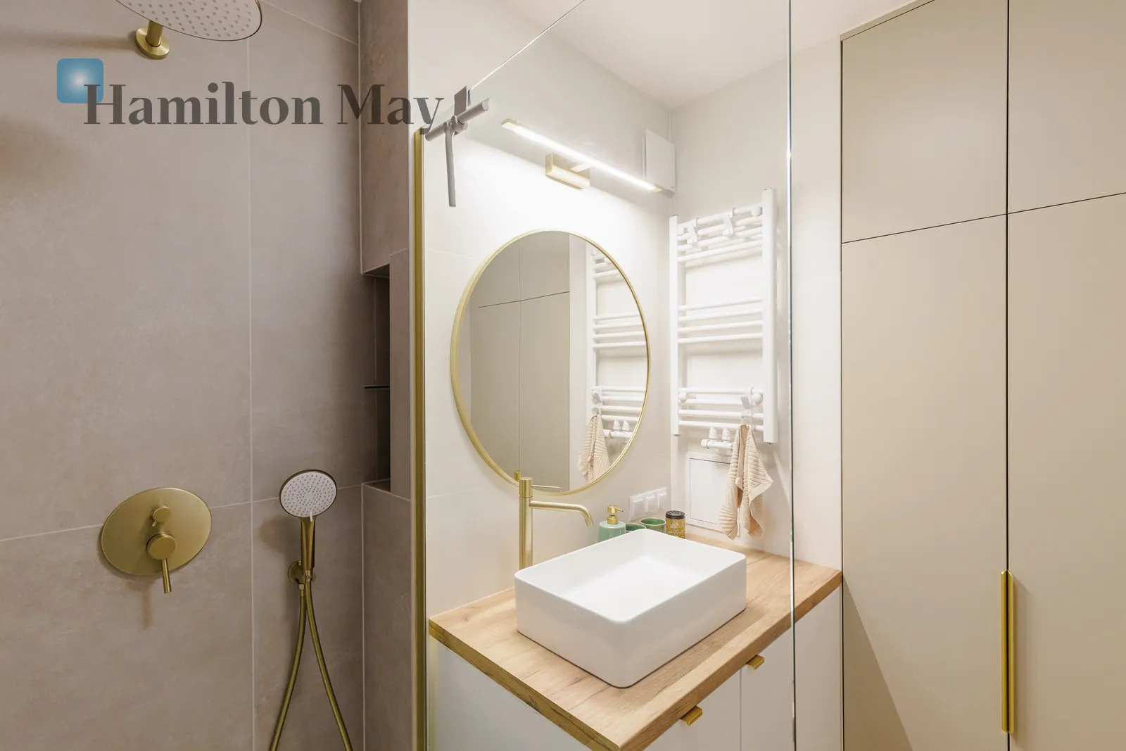 City: Warszawa Street: Konstancińska Region: Mokotów Distance to centre: 5.85 km Level: 1 Price: 7500 PLN - slider