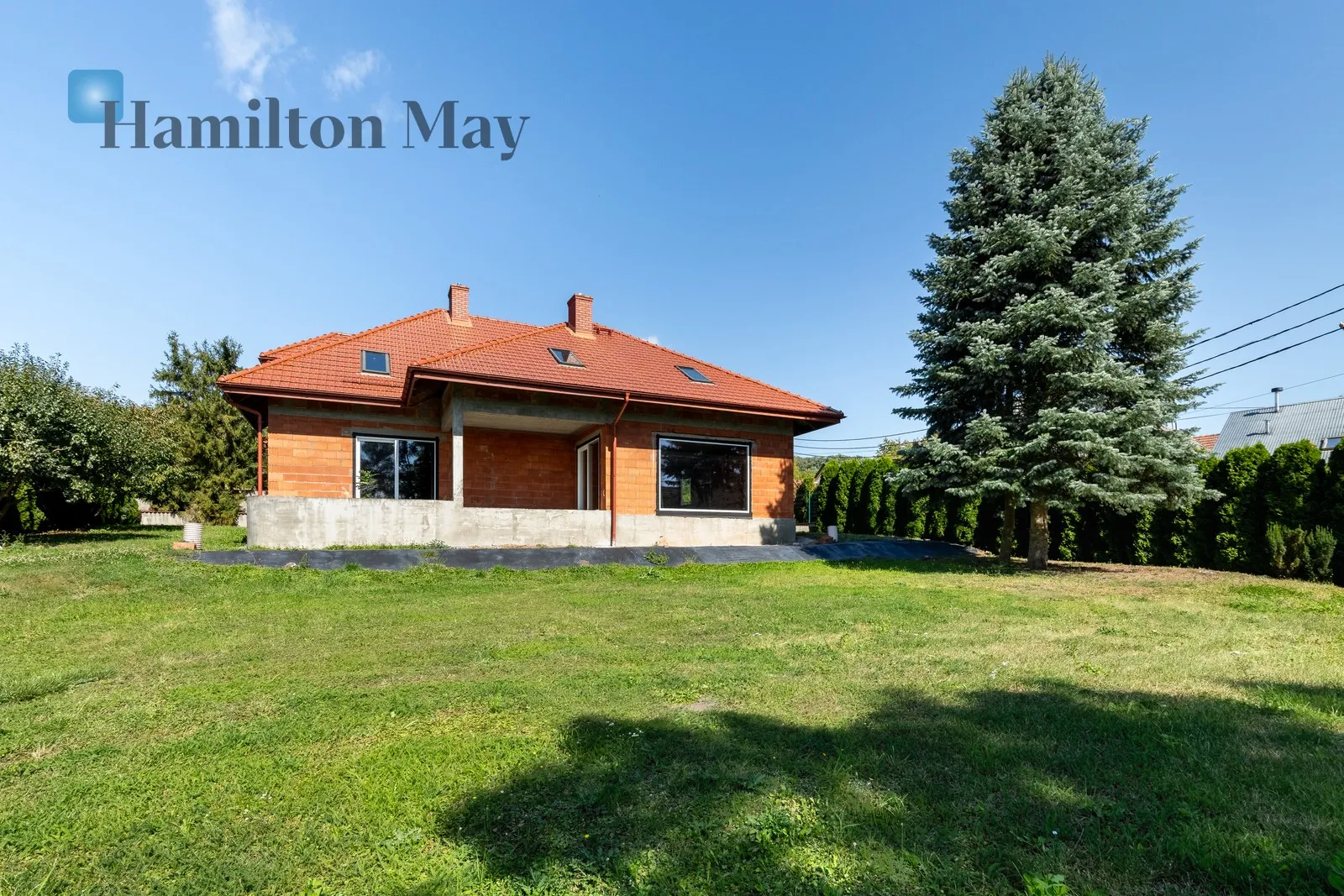 Bedrooms: 4 Bathrooms: 2 Plot size: 1700m2 Price/m2: 4987 PLN - slider
