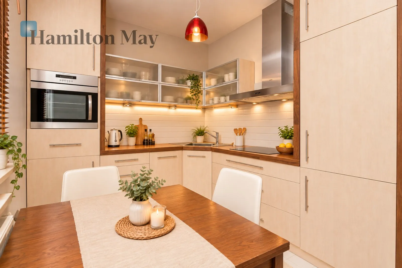 Street: Jana Karola Chodkiewicza Region: Mokotów Subregion: Wyględów Distance to centre: 3.2 km Level: 1 Price: 1240000 PLN Bedrooms: 1 Bathrooms: 1 Size: 51m2 Price/m2: 24314 PLN - slider