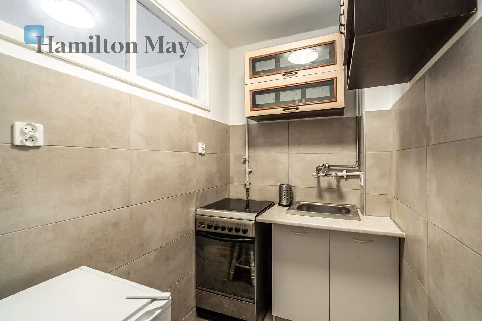 Region: Mistrzejowice Distance to centre: 5.46 km Level: 2 Price: 1200 PLN Bedrooms: 1 Bathrooms: 1 Size: 25m2 Price/m2: 48 PLN - slider