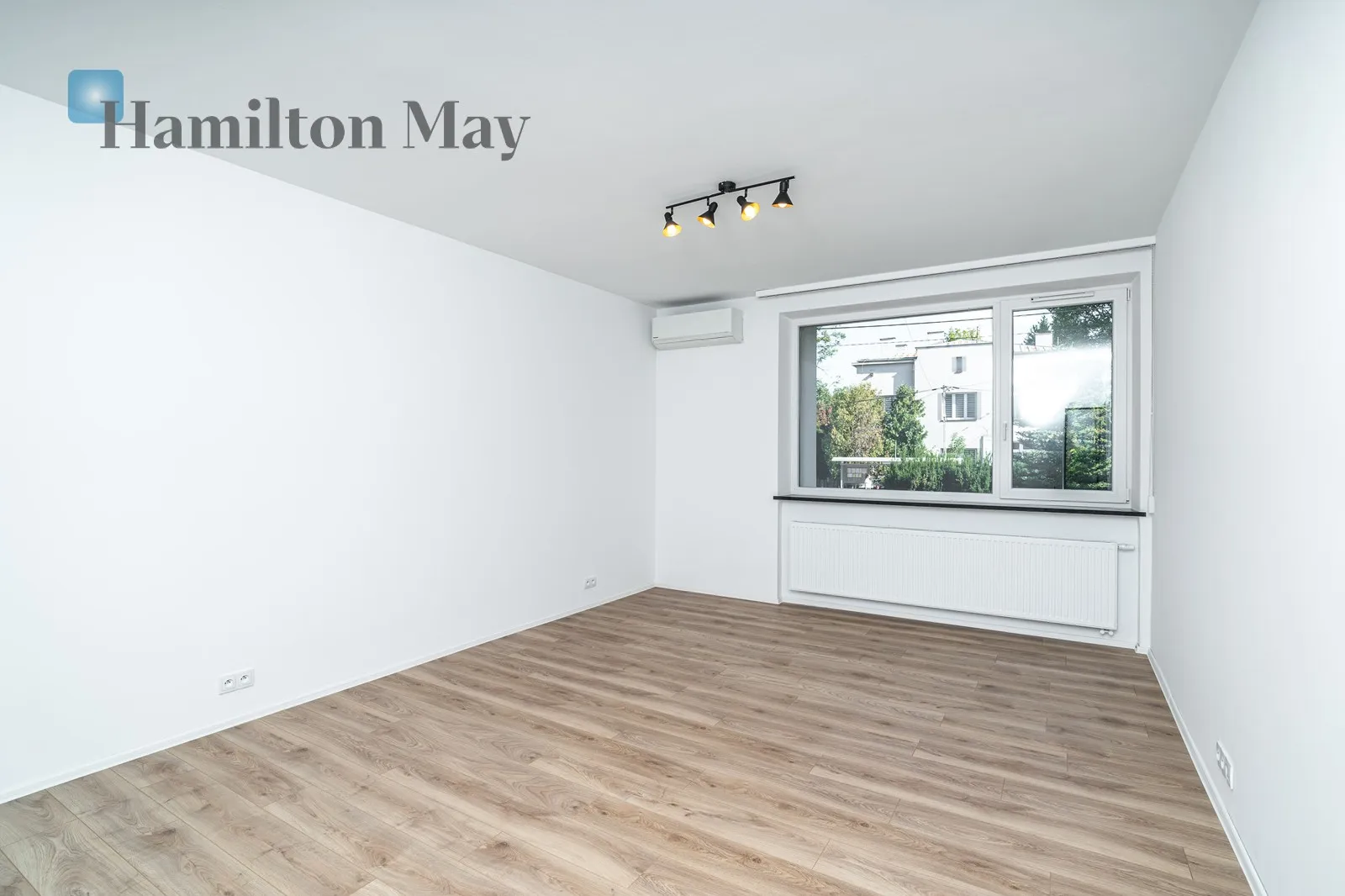 Region: Zwierzyniec Subregion: Wola Justowska Price: 9400 PLN Bedrooms: null Bathrooms: null Plot size: nullm2 Layout: null Price/m2: 90 PLN - slider