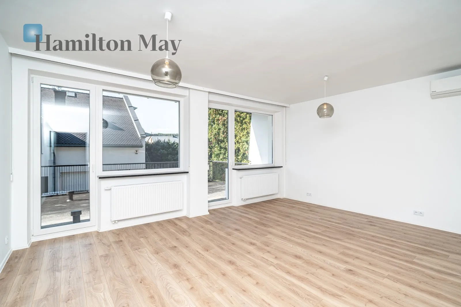Street: Królowej Jadwigi Region: Zwierzyniec Subregion: Wola Justowska Price: 9400 PLN Bedrooms: null Bathrooms: null Plot size: nullm2 Layout: null Price/m2: 90 PLN - slider