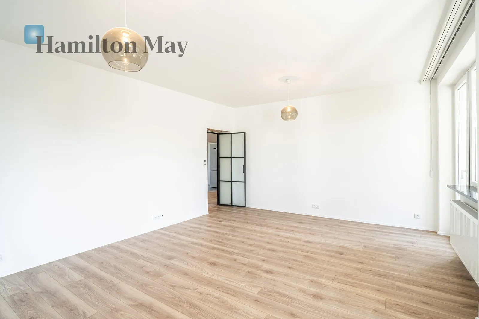 Street: Królowej Jadwigi Region: Zwierzyniec Subregion: Wola Justowska Price: 9400 PLN Bedrooms: null Bathrooms: null Plot size: nullm2 Layout: null - slider