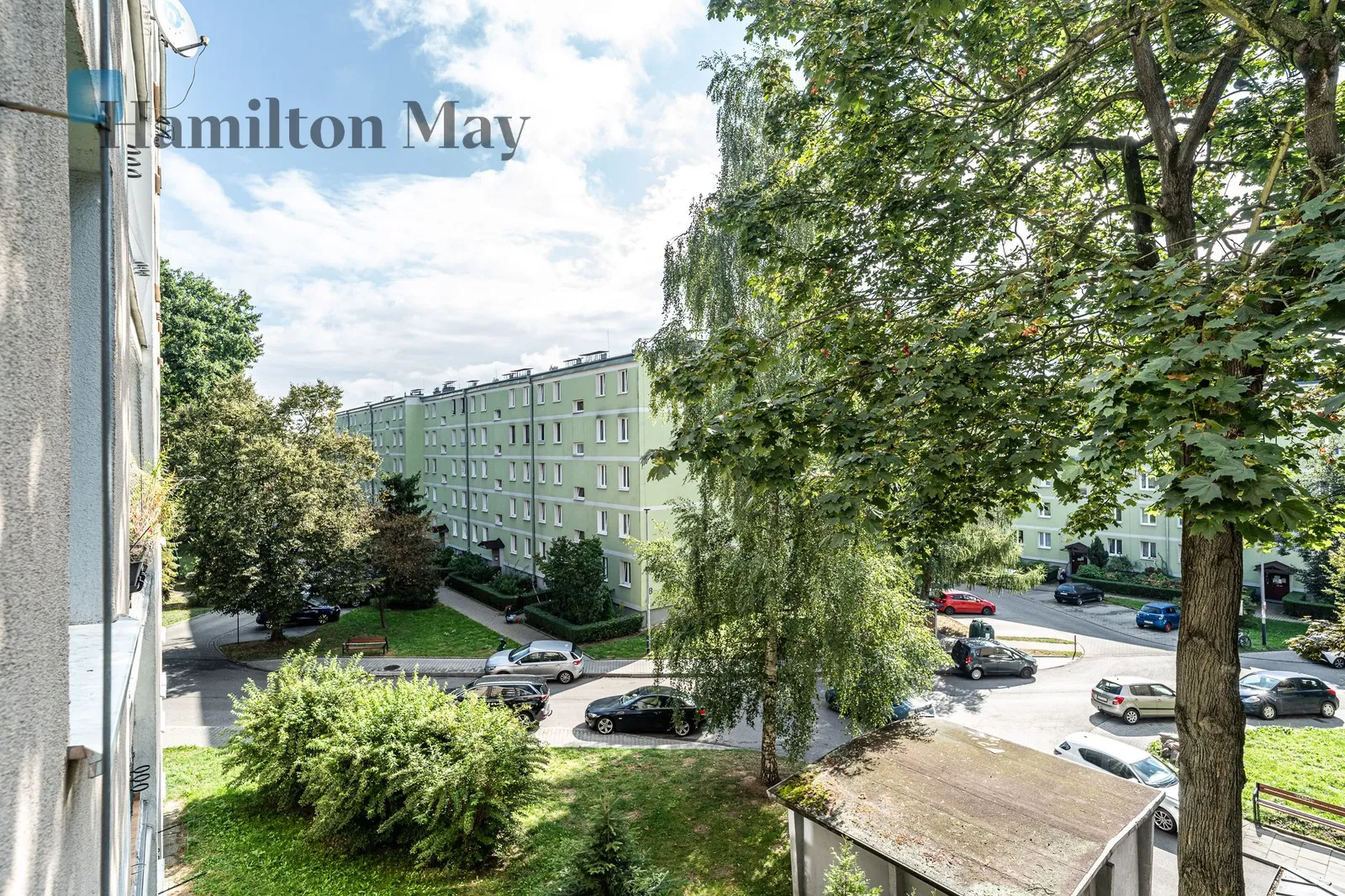 Region: Mistrzejowice Distance to centre: 5.46 km Level: 2 Price: 1200 PLN Bedrooms: 1 Bathrooms: 1 - slider