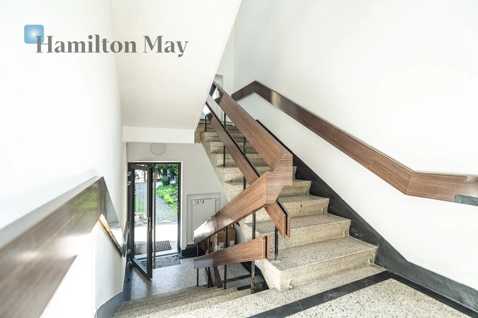City: Kraków Street: Królowej Jadwigi Region: Zwierzyniec Subregion: Wola Justowska Price: 9400 PLN - slider