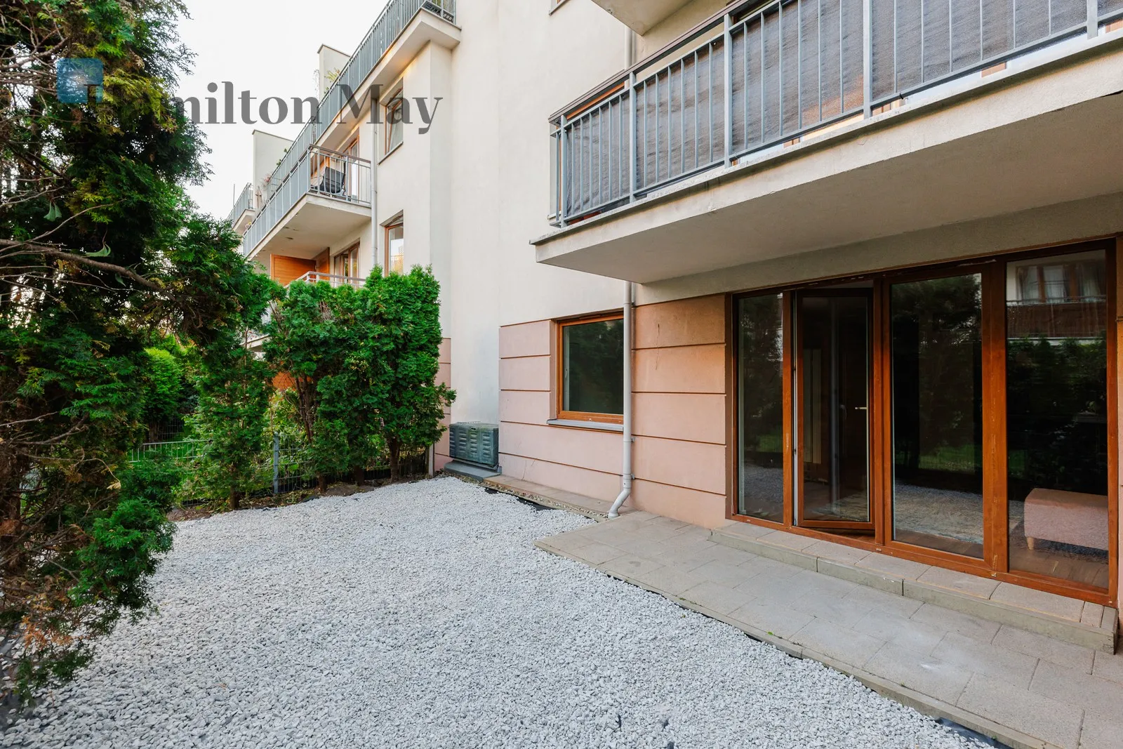 Region: Ursynów Subregion: Stary Imielin Distance to centre: 8.76 km Price: 3500 PLN Bedrooms: 1 Bathrooms: 1 - slider