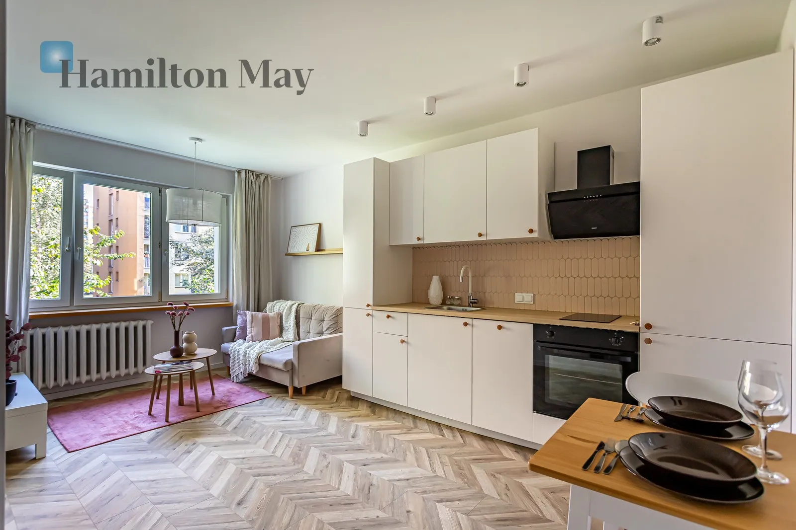 City: Warszawa Street: Mordechaja Anielewicza Region: Wola Subregion: Mirów Distance to centre: 2.83 km Level: 1 Price: 669000 PLN Bedrooms: 1 Bathrooms: 1 Size: 27m2 Price/m2: 24778 PLN - slider
