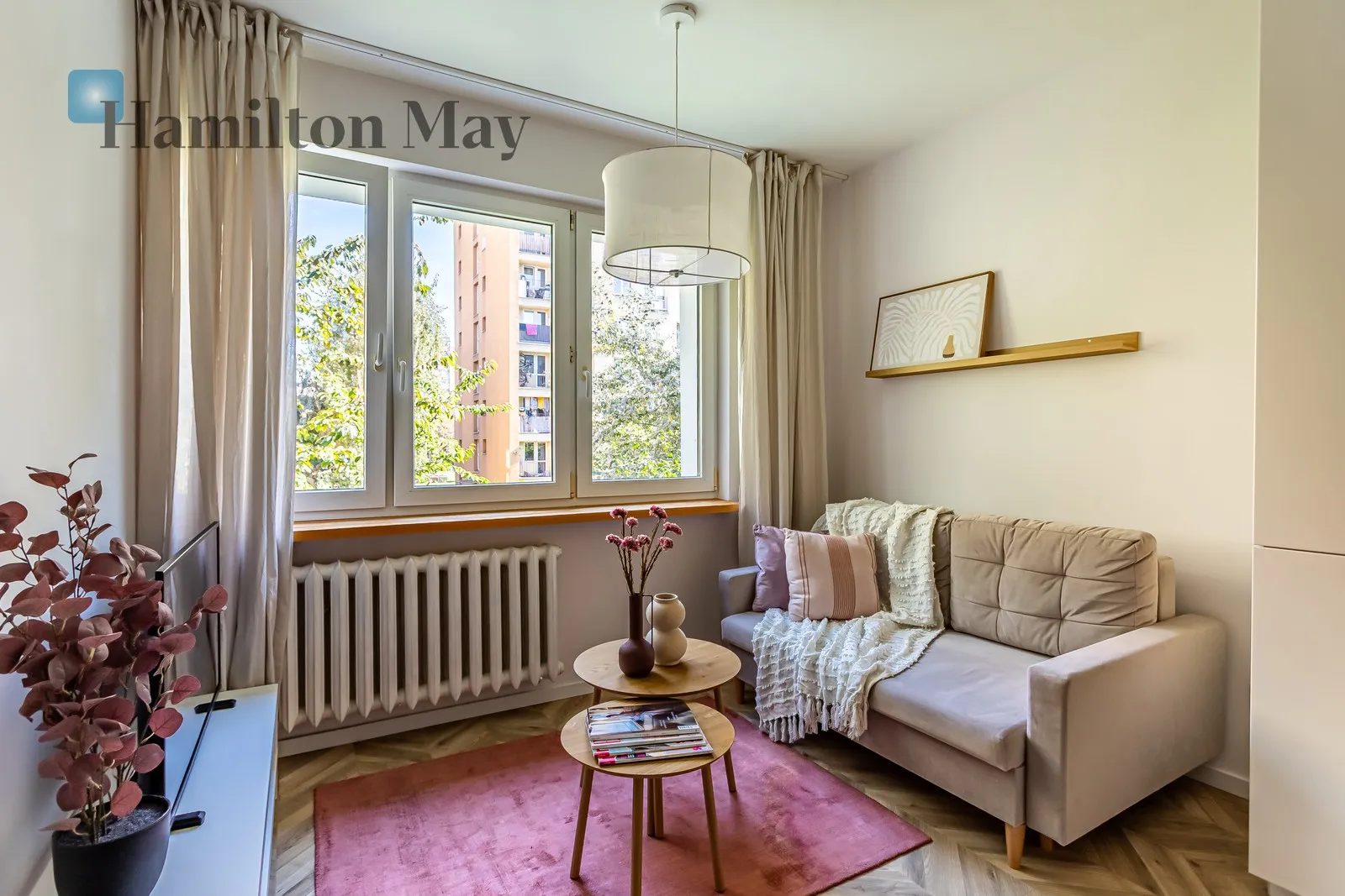 City: Warszawa Street: Mordechaja Anielewicza Region: Wola Subregion: Mirów Distance to centre: 2.83 km Level: 1 Price: 669000 PLN Bedrooms: 1 Bathrooms: 1 - slider