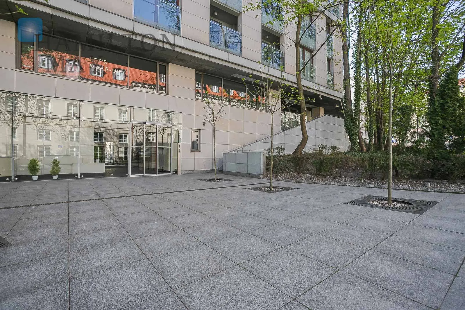 Krakowskie Przedmieście - Elegant apartment 72 m² - slider