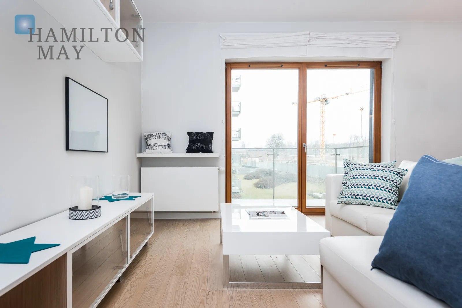 Ekskluzywny apartament z balkonem w sercu Krakowa - slider