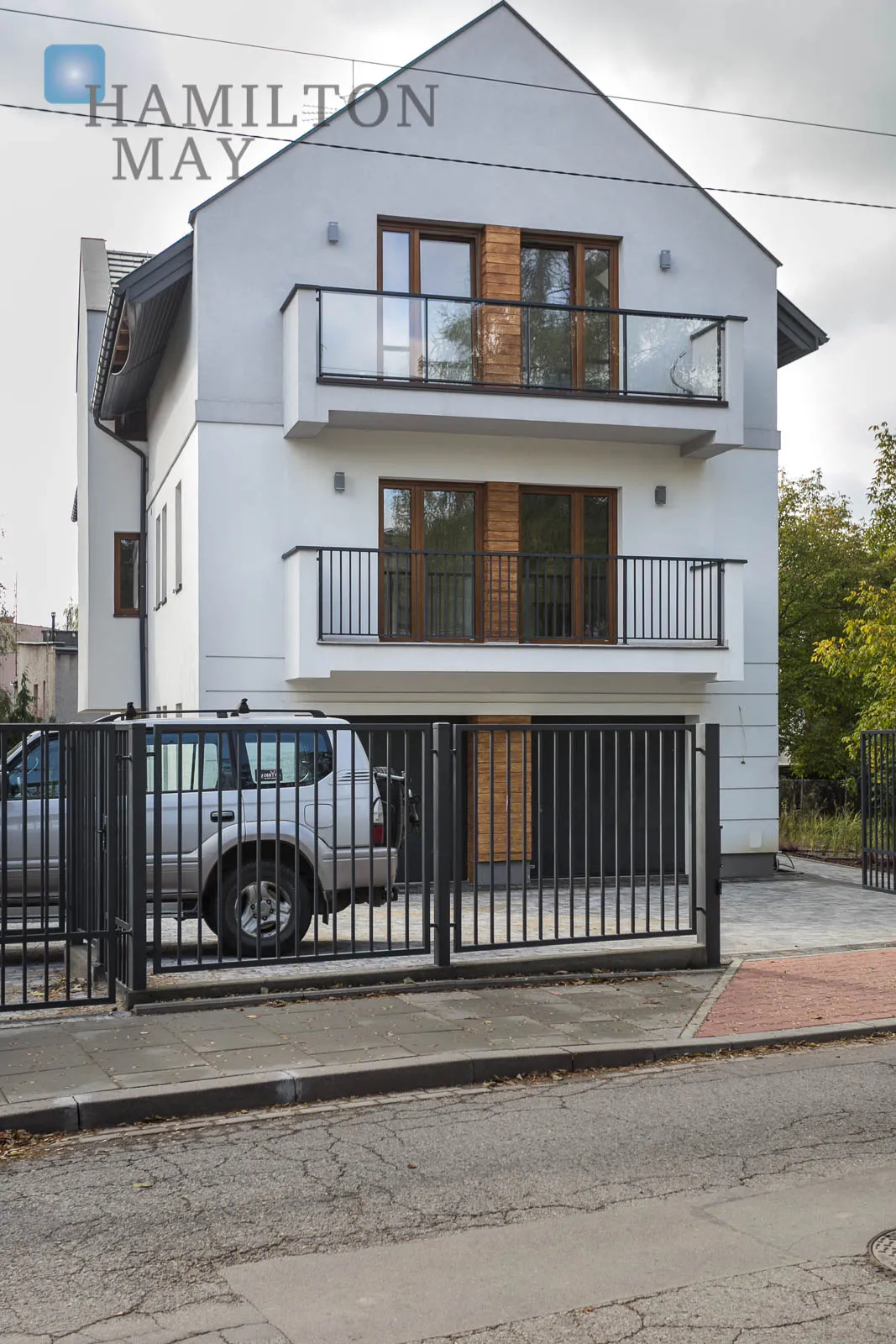 Two-bedroom apartment with a beautiful view of Przegorzały - slider