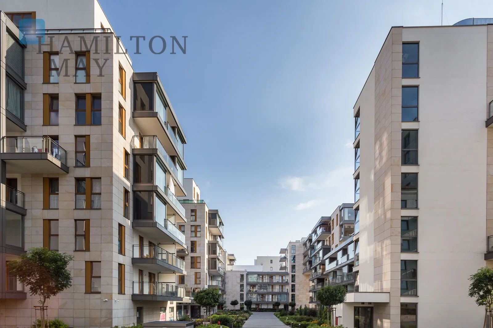 Квартира з терасою площею 35 м² на вулиці Обжежна - slider