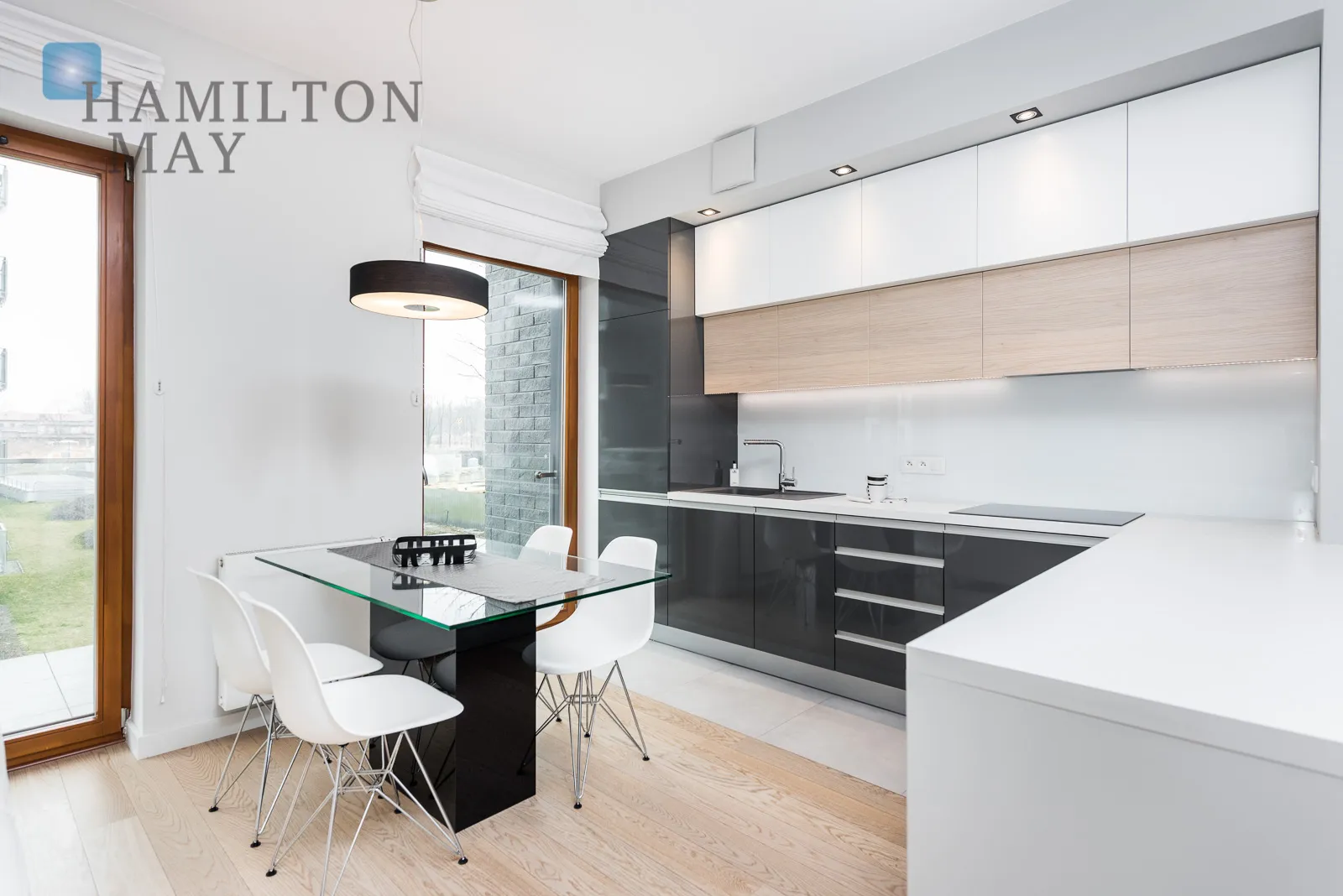 Ekskluzywny apartament z balkonem w sercu Krakowa - slider