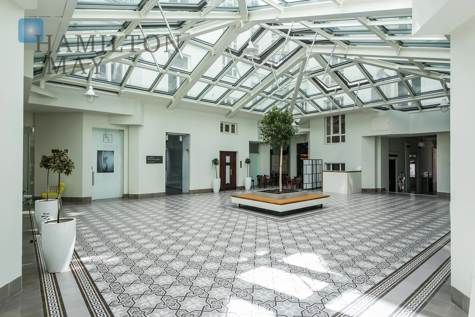 Comfortable Two-Room Apartment in Warsaw City Center - slider